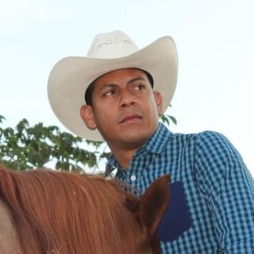 Carlitos Suarez