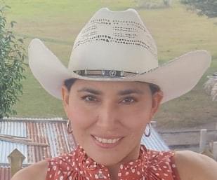 Aura Parales cantante de musica llanera