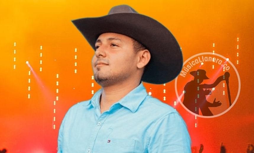 Exel Ramirez cantante de música llanera