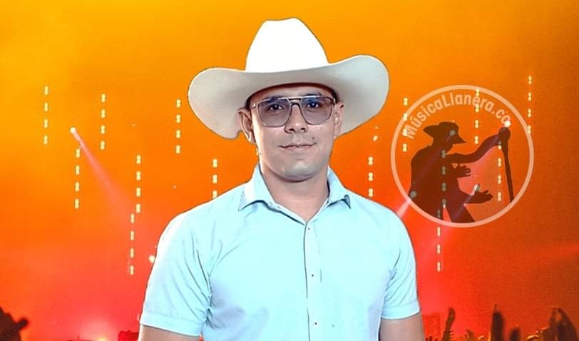 Jose Devides cantante de musica llanera.